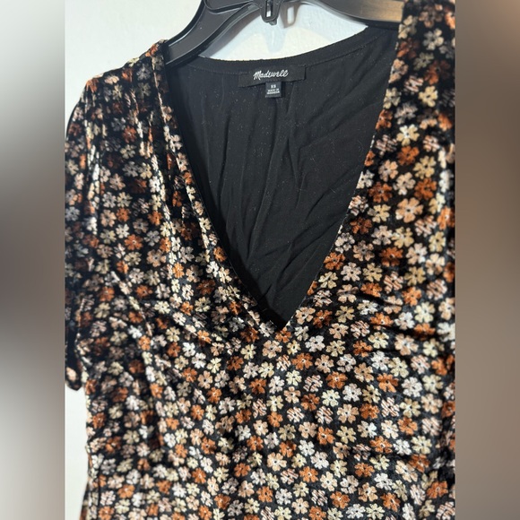 NWOT Madewell Velvet Floral top - Picture 5 of 7